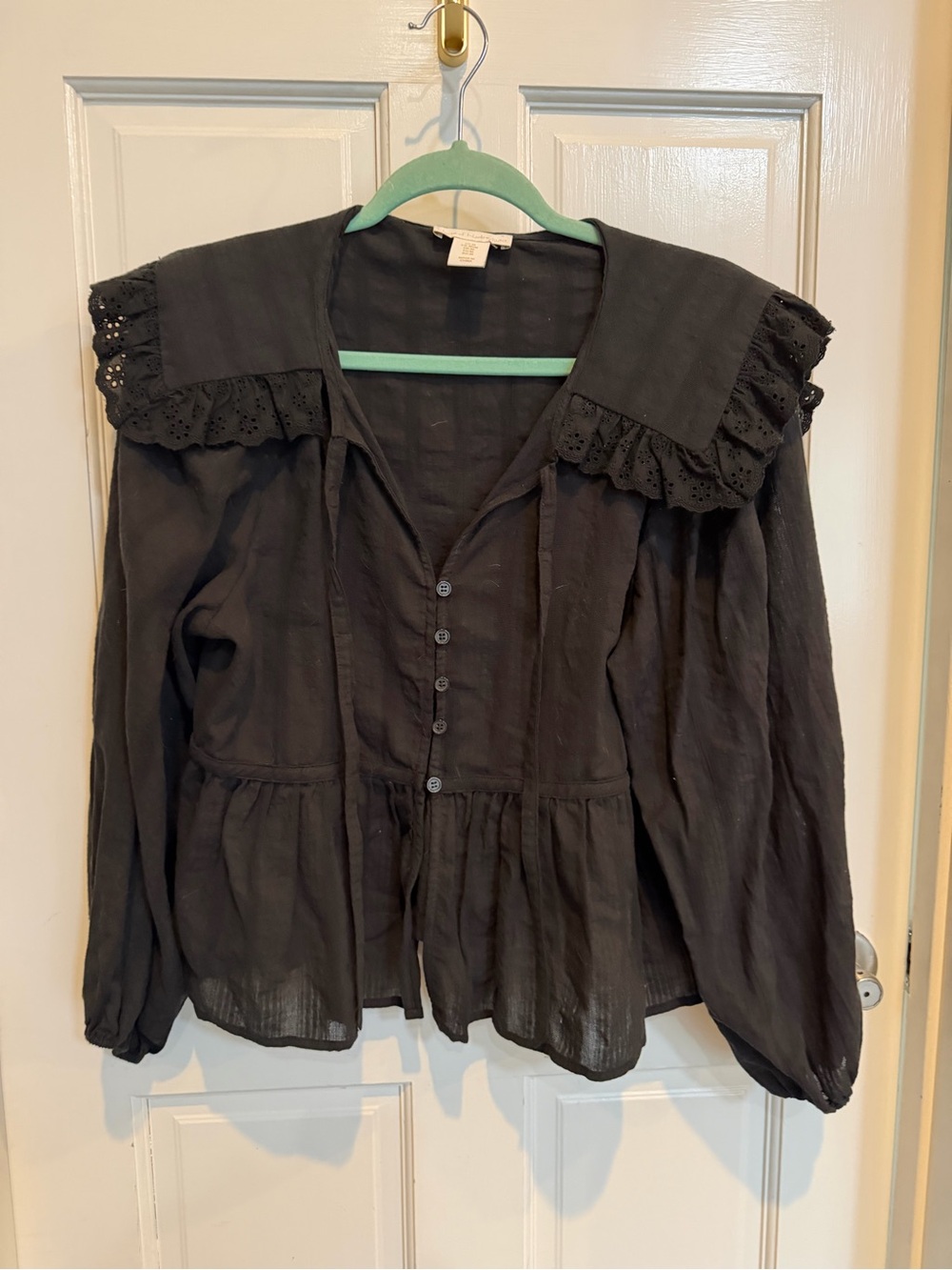 NWOT House Of Harlow Black Ruffle Eyelet Collar Button Down Peasant Blouse M - Picture 2 of 5
